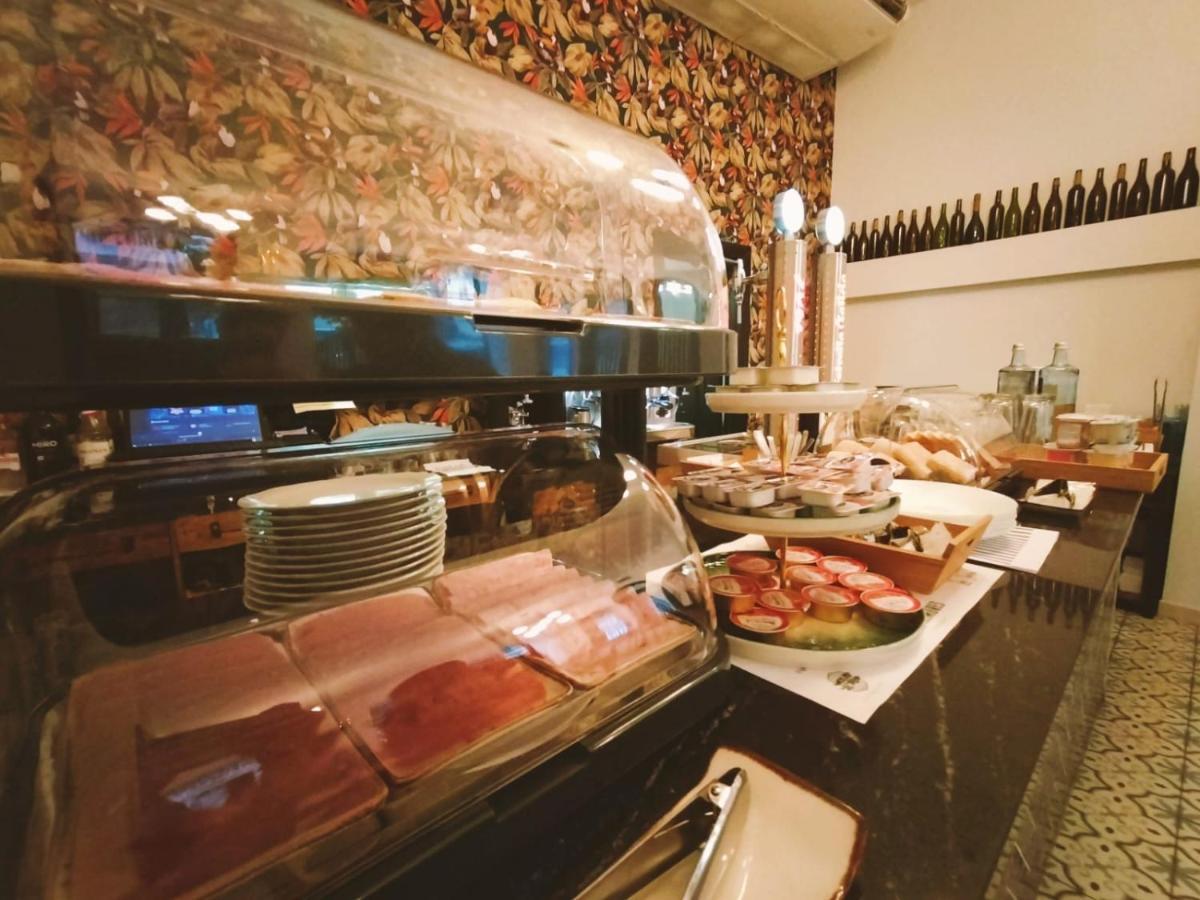 Hostal Erasmus By Gaiarooms Salamanca Ngoại thất bức ảnh